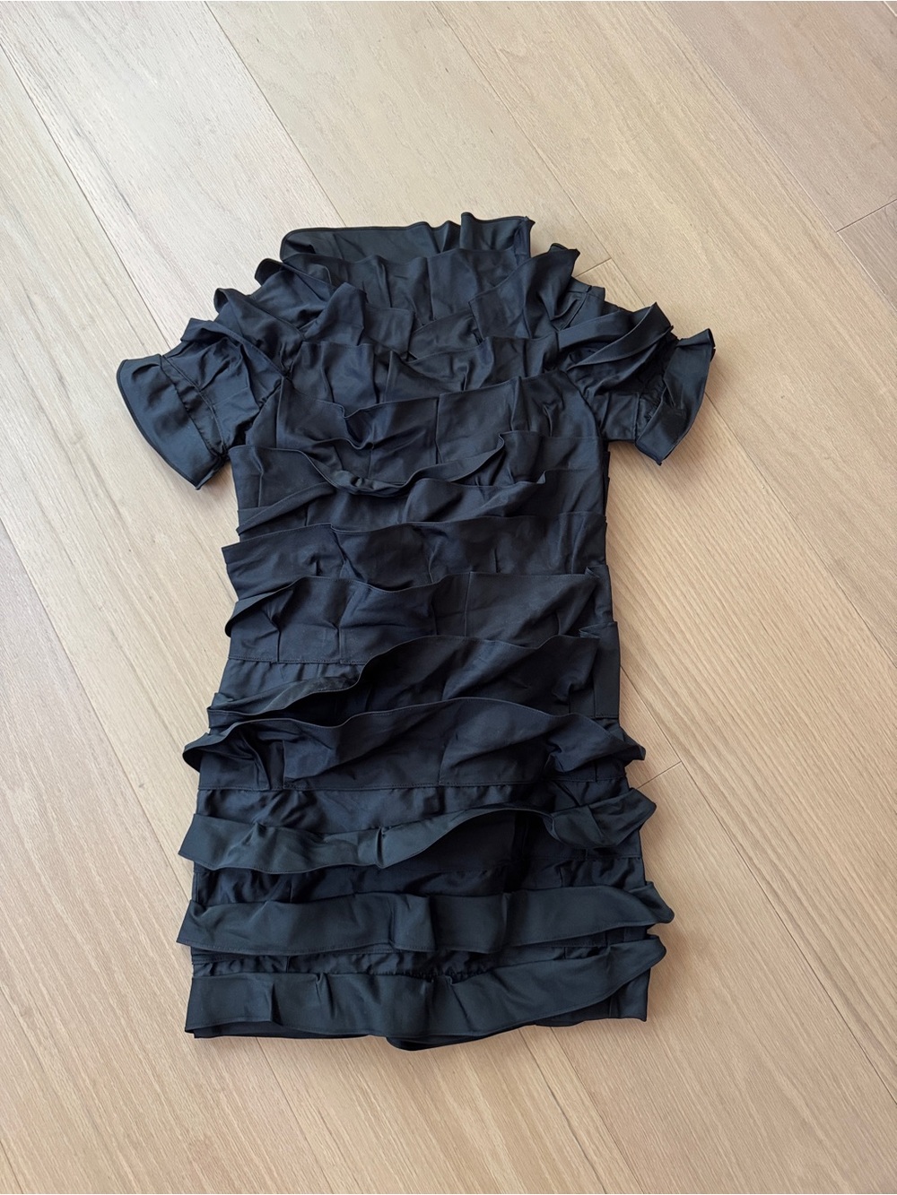 Vintage Moschino Black Ruffled Short Sleeve Dress – Elegant Layered Design